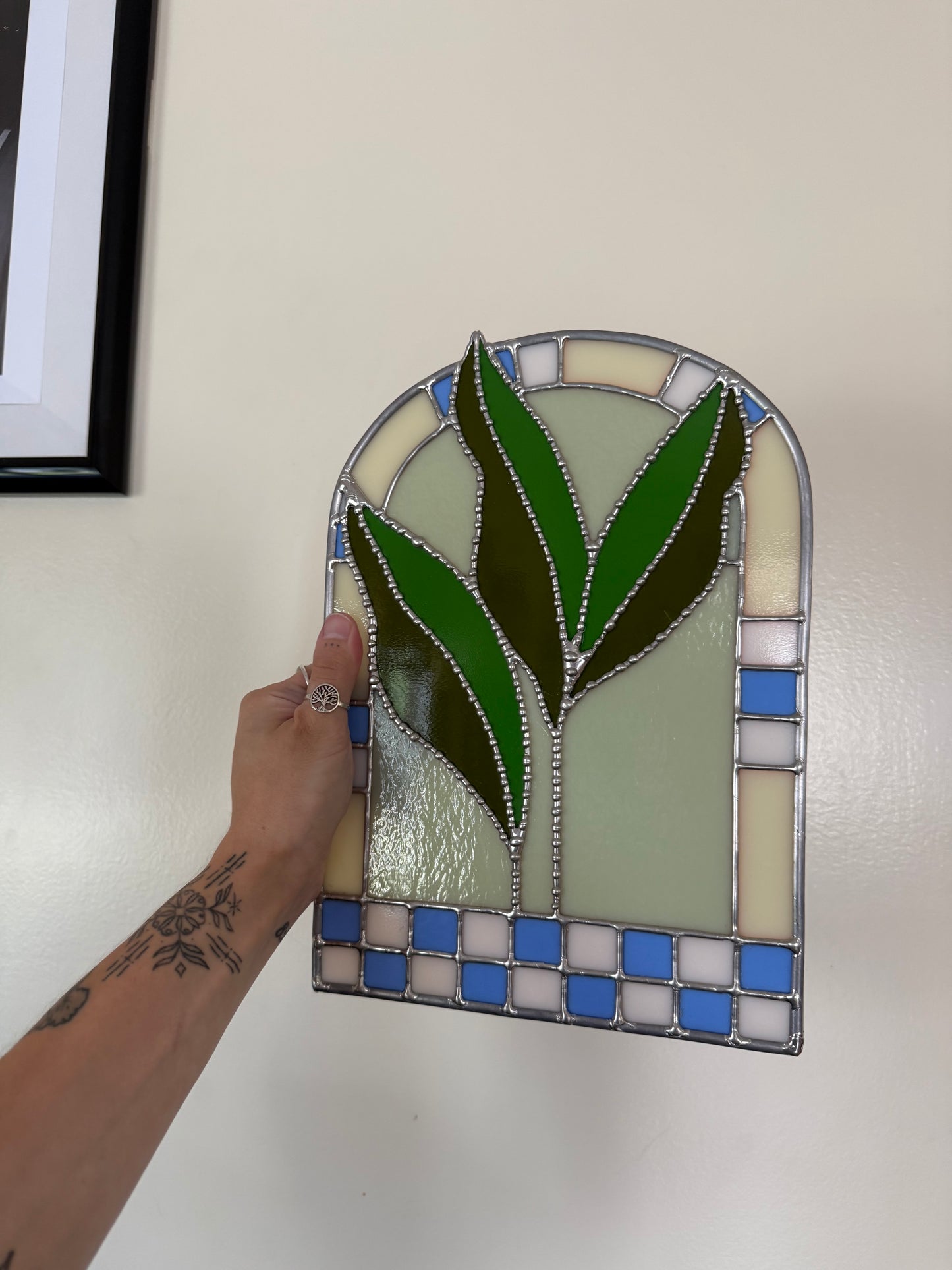 Checkered Leaf